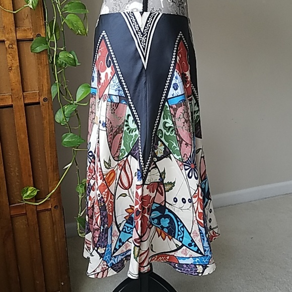 Stunning Nicole Miller Studio 100% silk skirt Sz 8 - Picture 2 of 7